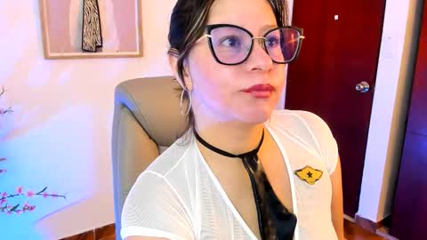 chanell online show from November 2025 12:48:02 PM