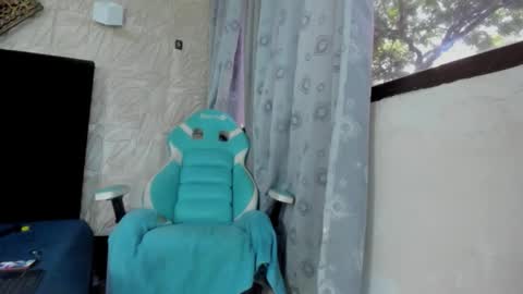 chanellejohnson_ online show from November 2025 06:51:01 PM