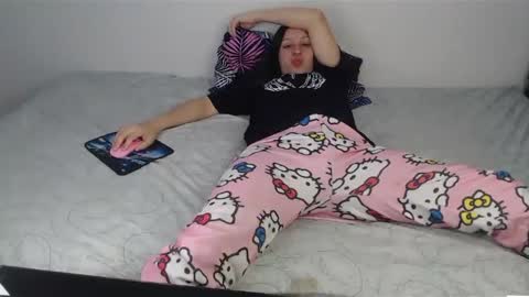 Snapshot of chanelsexyy chatting on December 2024 08:18:01 PM Viviana 3 online show from December 2024 08:18:01 PM