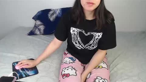 Snapshot of chanelsexyy chatting on December 2024 11:21:01 PM Viviana 3 online show from December 2024 11:21:01 PM