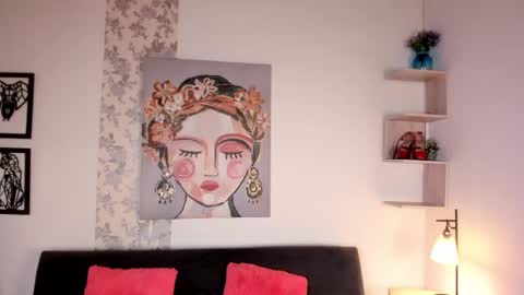   online show from February 2025 01:49:02 PM