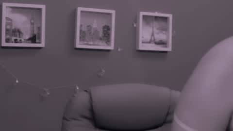 The Queen online show from December 2024 08:25:02 PM