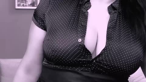 The Queen online show from February 2025 02:21:01 PM