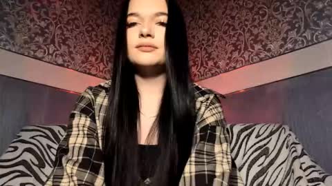 Kira online show from November 2025 10:14:01 AM