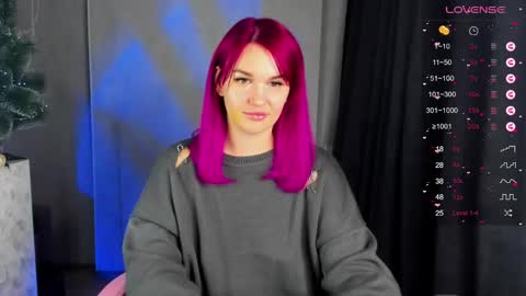 Suzanna Snow online show from December 2024 04:01:01 AM