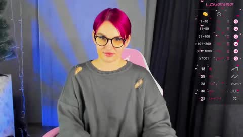 Suzanna Snow online show from December 2024 04:33:01 AM