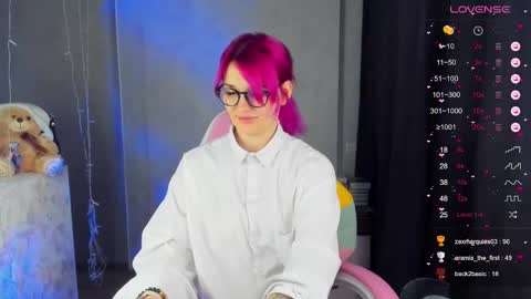 Suzanna Snow online show from January 2025 04:19:01 AM