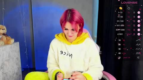 Suzanna Snow online show from January 2025 04:58:02 AM