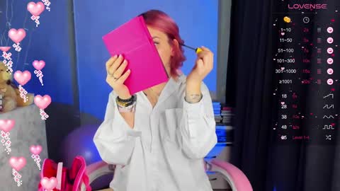 Suzanna Snow online show from February 2025 04:25:01 AM