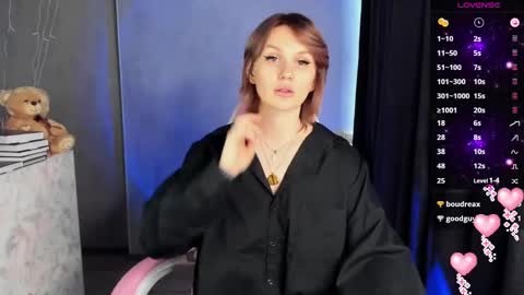 Suzanna Snow online show from February 2025 07:00:01 AM