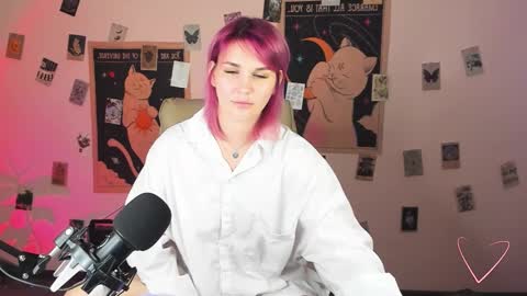 Suzanna Snow online show from October 2025 05:04:02 AM