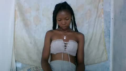 chariola0101 online show from January 2025 10:21:02 AM