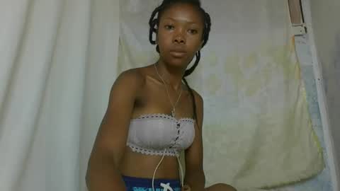 chariola0101 online show from January 2025 05:13:01 AM