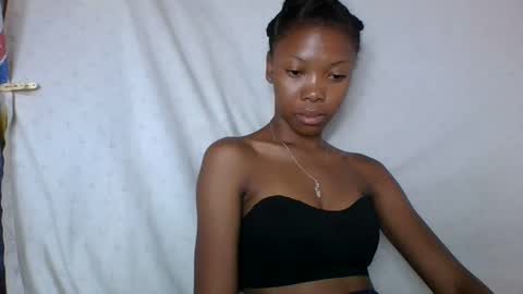 chariola0101 online show from January 2025 09:07:01 PM