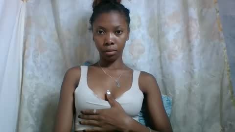 chariola0101 online show from February 2025 08:26:02 PM