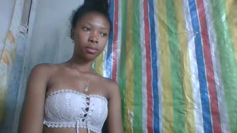 chariola0101 online show from February 2025 09:48:01 PM