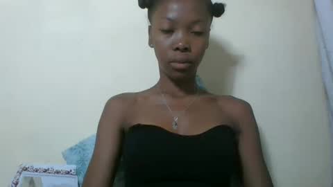 chariola0101 online show from February 2025 06:07:01 AM