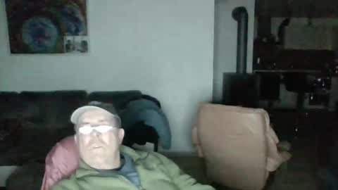 Snapshot of charles6064 chatting on January 2025 04:18:01 PM charles6064 online show from January 2025 04:18:01 PM