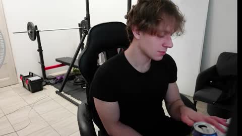 Snapshot of charles_dreams chatting on December 2025 04:34:02 PM CHARLES DREAMS online show from December 2025 04:34:02 PM