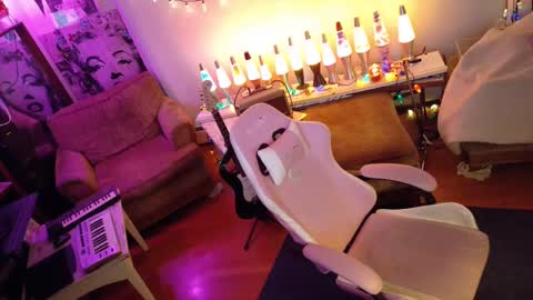 Charli online show from January 2025 09:57:02 PM