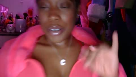 charliecakesssss online show from January 2025 03:05:02 PM