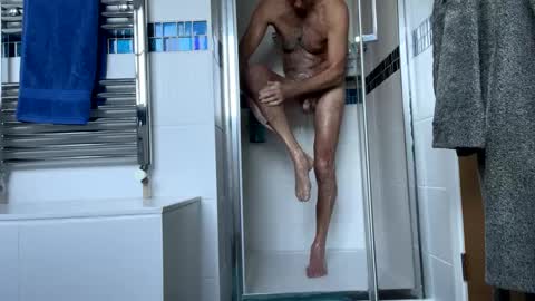 Snapshot of charlieg123 chatting on January 2025 08:42:01 AM Gary online show from January 2025 08:42:01 AM