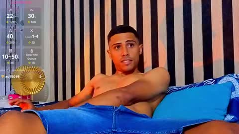 charlies_fox online show from April 2026 07:51:02 PM