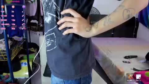 Snapshot of charlietaylorr__ chatting on June 2026 12:25:01 AM Charlie online show from June 2026 12:25:01 AM