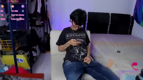 Snapshot of charlietaylorr__ chatting on June 2026 03:31:02 AM Charlie online show from June 2026 03:31:02 AM