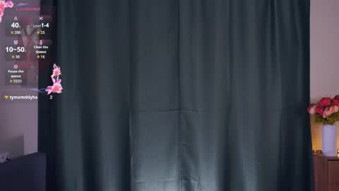 Yumi online show from April 2026 07:18:01 PM