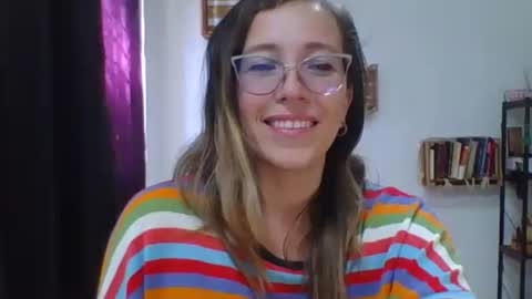 Snapshot of charlot_ponze chatting on November 2025 07:59:02 PM charlott online show from November 2025 07:59:02 PM