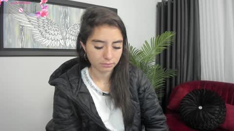 Snapshot of charlote_horny chatting on January 2025 11:35:01 AM Charlote online show from January 2025 11:35:01 AM
