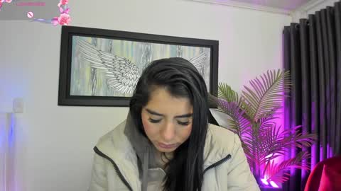 Snapshot of charlote_horny chatting on February 2025 11:49:02 AM Charlote online show from February 2025 11:49:02 AM