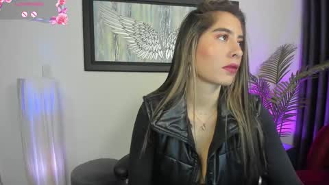 Snapshot of charlote_horny chatting on February 2025 07:25:02 PM Charlote online show from February 2025 07:25:02 PM