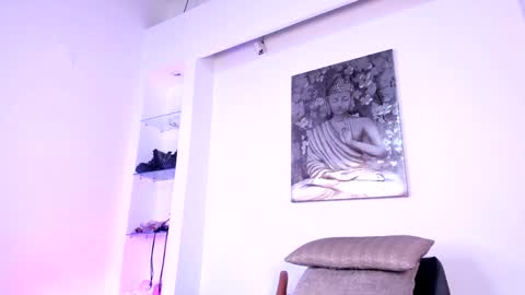 Snapshot of charlote_zc_ chatting on January 2025 02:04:01 AM Charlote online show from January 2025 02:04:01 AM