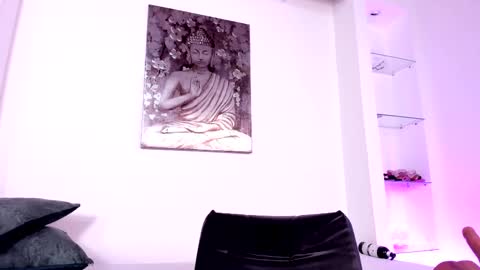 Snapshot of charlote_zc_ chatting on March 2025 11:18:02 PM Charlote online show from March 2025 11:18:02 PM