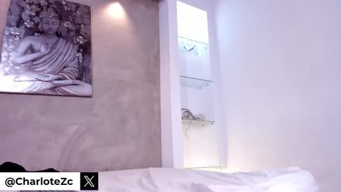 Snapshot of charlote_zc_ chatting on September 2025 08:30:01 PM Charlote online show from September 2025 08:30:01 PM
