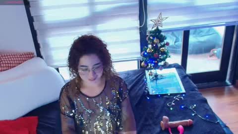 Snapshot of charlotte1117 chatting on December 2024 07:03:02 PM Char 3 online show from December 2024 07:03:02 PM