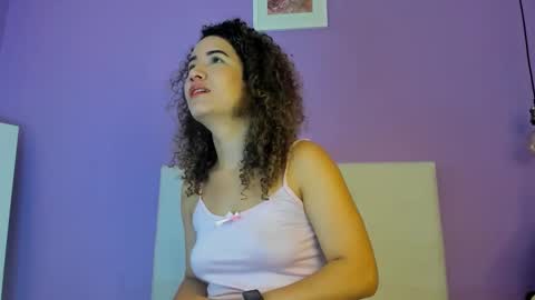 Snapshot of charlotte1117 chatting on October 2025 12:25:02 PM Char 3 online show from October 2025 12:25:02 PM