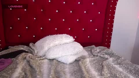 charlotte1_ls online show from December 2024 12:36:02 AM