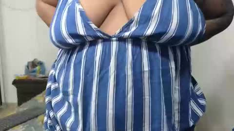 Snapshot of charlotte_027 chatting on December 2024 07:06:02 AM charlotte_027 online show from December 2024 07:06:02 AM