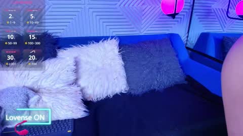 Snapshot of charlotte_2015 chatting on October 2025 11:11:01 AM ambar online show from October 2025 11:11:01 AM