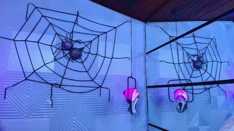 Snapshot of charlotte_2015 chatting on October 2025 11:06:02 AM ambar online show from October 2025 11:06:02 AM