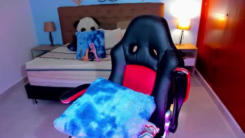 Snapshot of charlotte__bronte chatting on February 2026 04:45:02 PM Charlotte online show from February 2026 04:45:02 PM