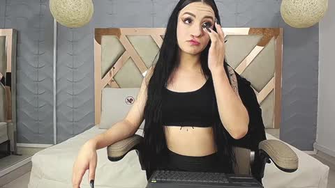 Snapshot of charlotte_colee chatting on December 2024 11:49:01 AM Charlotte colee online show from December 2024 11:49:01 AM