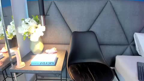 Charlotte online show from February 2025 03:30:02 PM