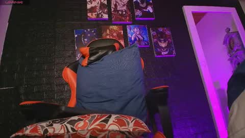 charlotte_cruzxx online show from April 2026 05:43:01 AM