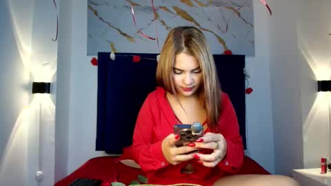 Snapshot of charlotte_eemily chatting on September 2025 12:29:01 PM online show from September 2025 12:29:01 PM