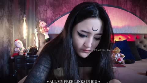 Charlotte online show from December 2024 06:48:01 PM