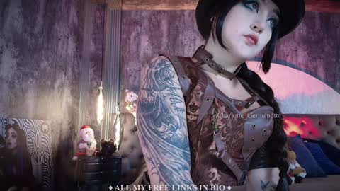 Charlotte online show from January 2025 05:20:01 PM